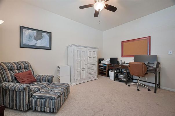 Home Office, Interior