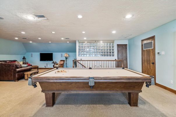 Billiard Table, Game Room, Interior, Living room, Recessed Lighting
