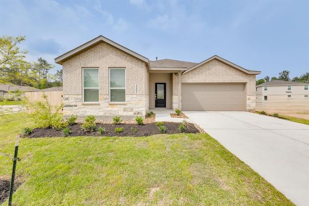 Attached, Backyard, Exterior, Facade, Ranch