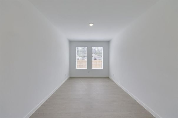 Empty room, Interior