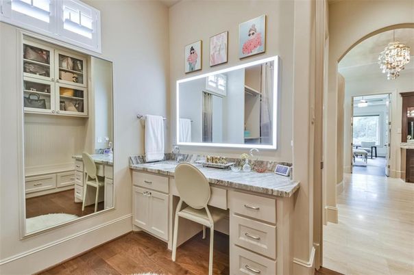 Bathroom, Chandelier, Interior, Pendant Lights, Wood Texture Flooring