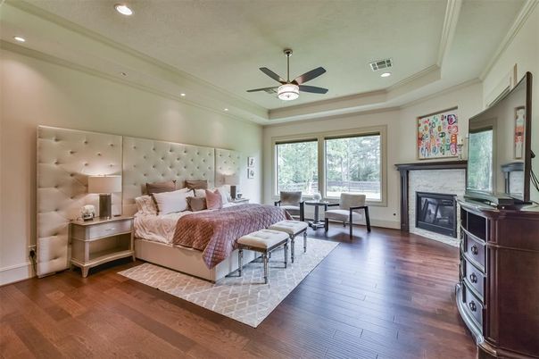 Bedroom, Fireplace, Interior, Recessed Lighting, Wood Texture Flooring