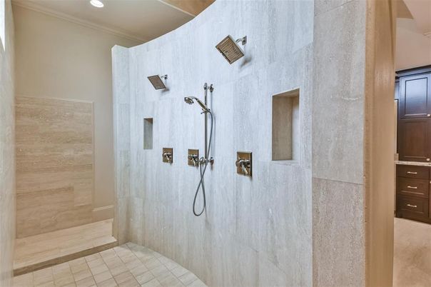 Bathroom, Interior, Recessed Lighting