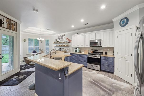 Chandelier, Interior, Kitchen, Recessed Lighting, Stainless Steel Appliances, Wood Texture Flooring