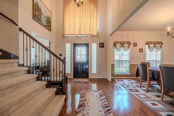 Chandelier, Interior, Wood Texture Flooring