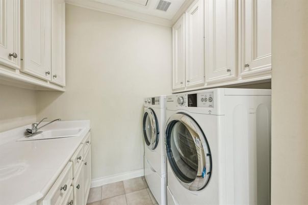 Interior, Washer