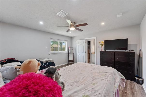 Bedroom, Interior, Recessed Lighting, Wood Texture Flooring