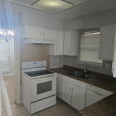 Chandelier, Interior, Kitchen