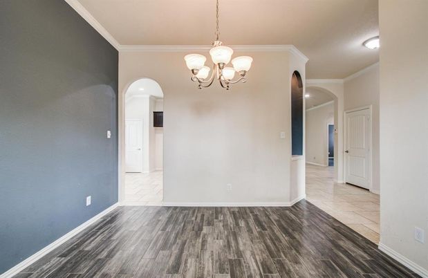 Chandelier, Empty room, Interior, Wood Texture Flooring