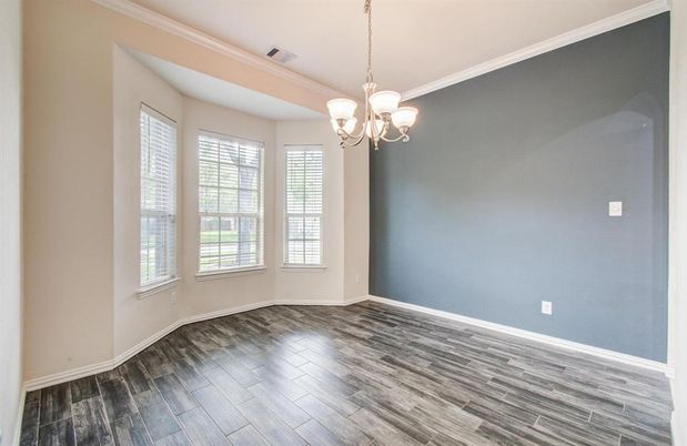 Chandelier, Empty room, Interior, Wood Texture Flooring