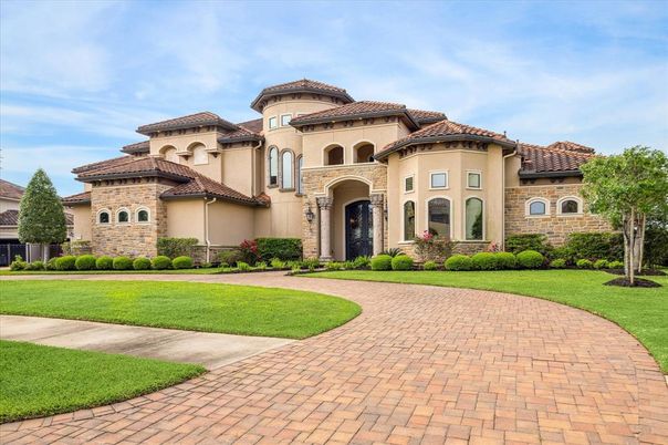 Backyard, Exterior, Facade, Mediterranean