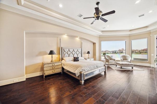 Bedroom, Interior, Recessed Lighting, Wood Texture Flooring