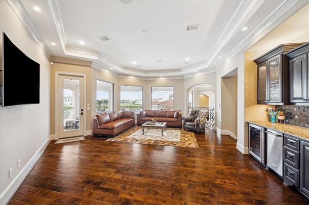 Interior, Living room, Recessed Lighting, Wood Texture Flooring