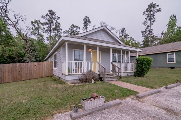 Backyard, Exterior, Facade, American Craftsman