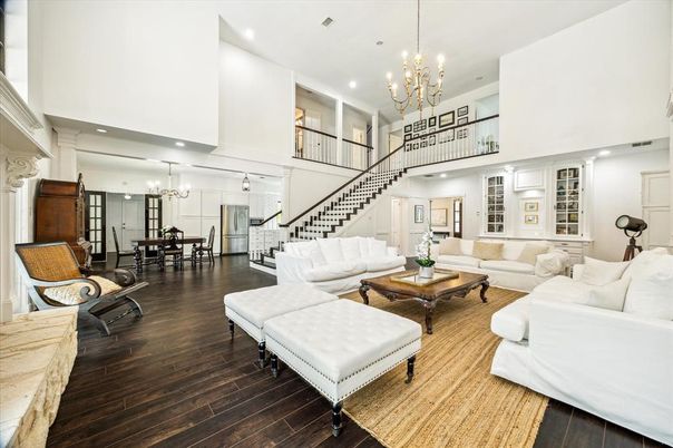 Chandelier, Dining room, Interior, Living room, Recessed Lighting, Wood Texture Flooring