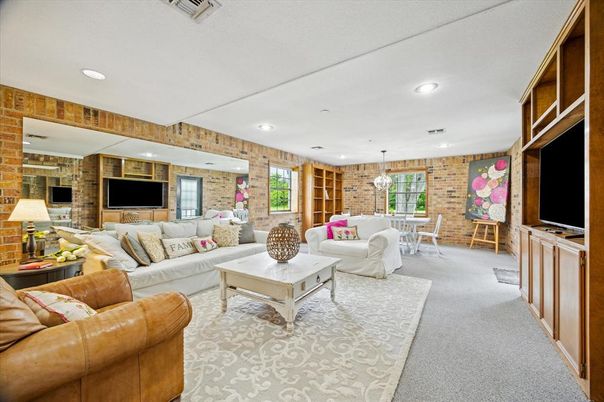Dining room, Interior, Living room, Pendant Lights, Recessed Lighting, Stone Walls