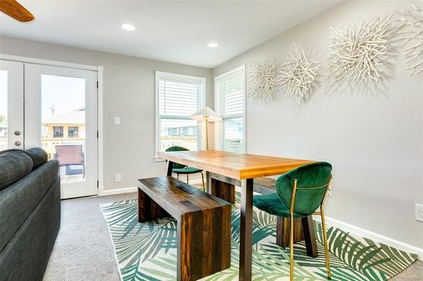 Dining room, Interior, Recessed Lighting