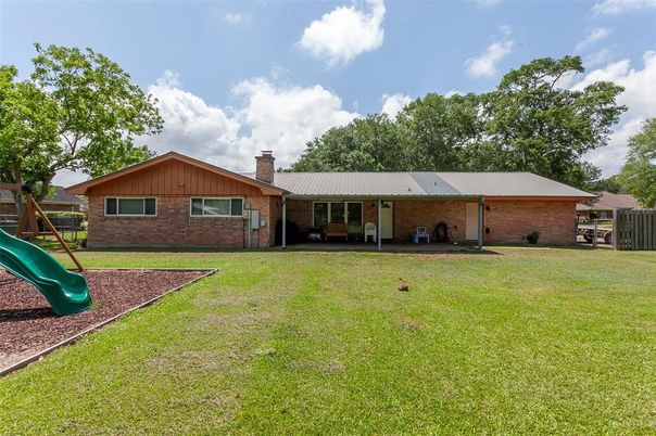Backyard, Exterior, Playground