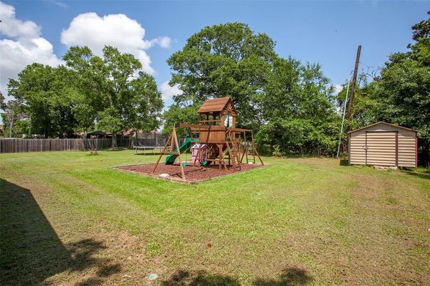 Backyard, Exterior, Playground