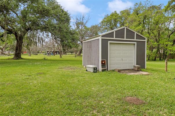 Backyard, Detached Garage, Exterior