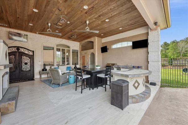 Exterior, Fireplace