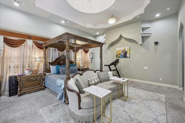 Bedroom, Fitness Equipment, Interior, Recessed Lighting