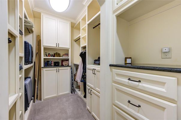 Interior, Walk-in Closets