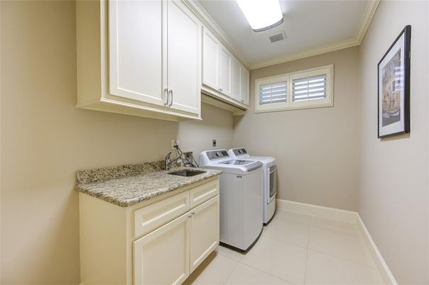 Interior, Washer