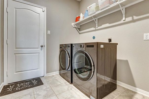 Interior, Washer