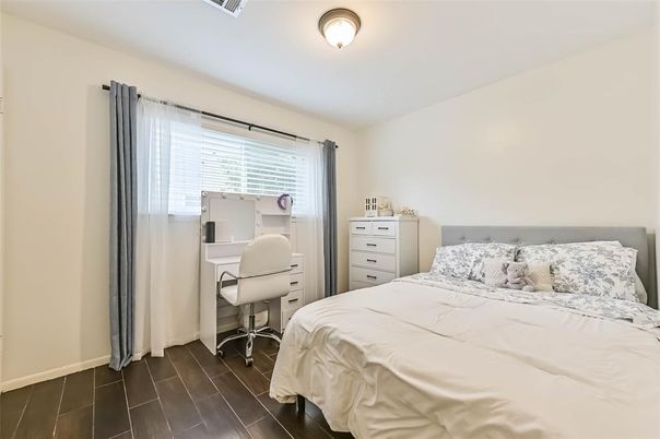 Bedroom, Home Office, Interior, Wood Texture Flooring