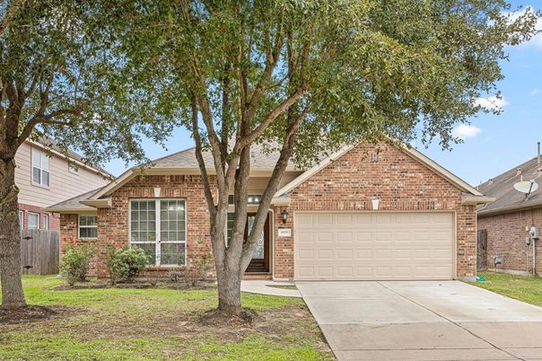 Attached, Exterior, Facade, Brick Facade, Brick Traditional