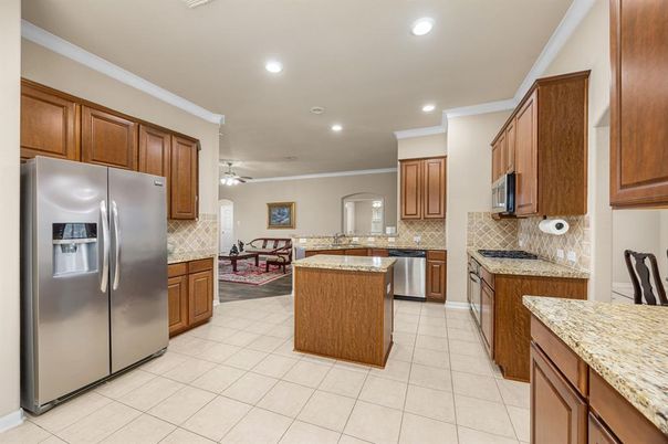 Dining room, Interior, Kitchen, Recessed Lighting, Stainless Steel Appliances