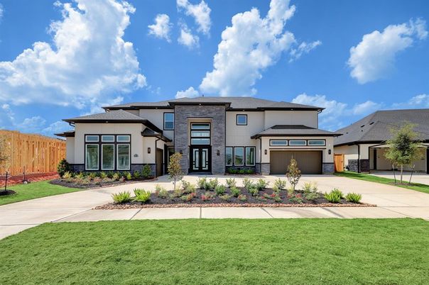 Attached, Backyard, Exterior, Facade, Modern