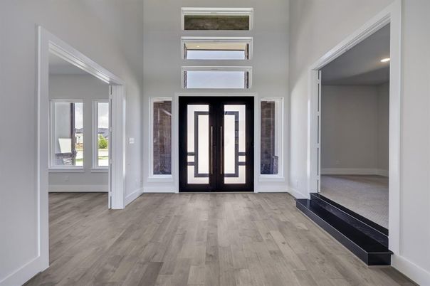 Interior, Recessed Lighting, Wood Texture Flooring