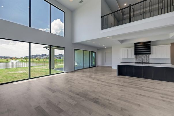 Interior, Recessed Lighting, Wood Texture Flooring