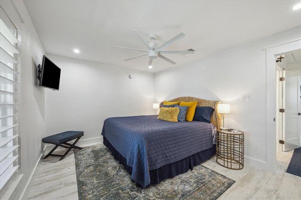 Bedroom, Interior, Recessed Lighting