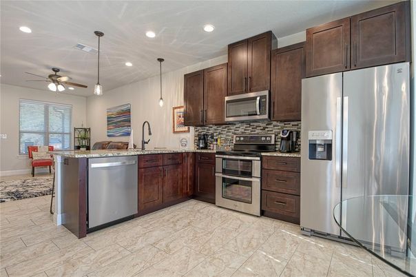 Dining room, Interior, Kitchen, Pendant Lights, Recessed Lighting, Stainless Steel Appliances
