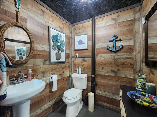 Bathroom, Dual Sink Vanities, Interior, Wooden Walls