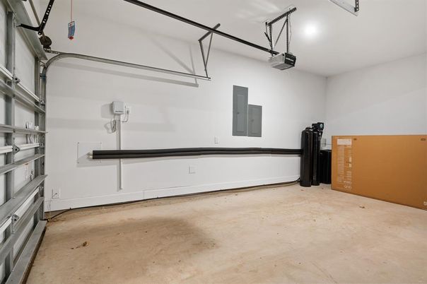 Garage, Interior