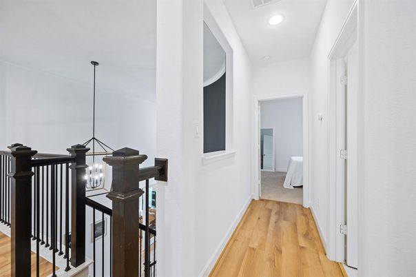 Interior, Pendant Lights, Recessed Lighting, Wood Texture Flooring
