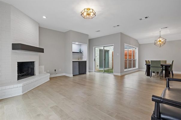 Chandelier, Dining room, Fireplace, Interior, Pendant Lights, Recessed Lighting, Wood Texture Flooring