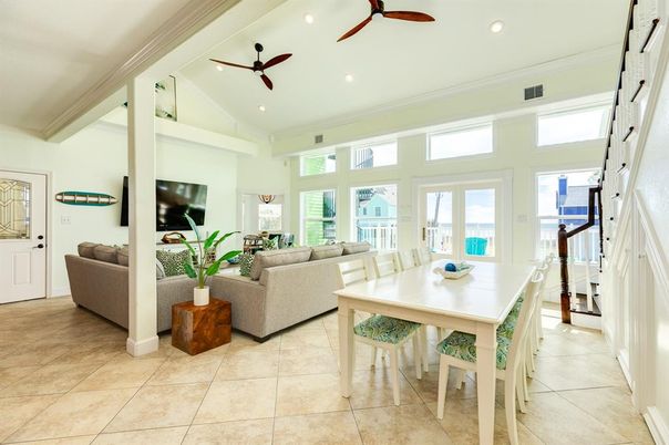 Dining room, Interior, Living room, Recessed Lighting