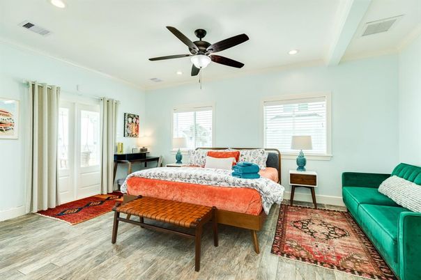 Bedroom, Interior, Living room, Recessed Lighting, Wood Texture Flooring