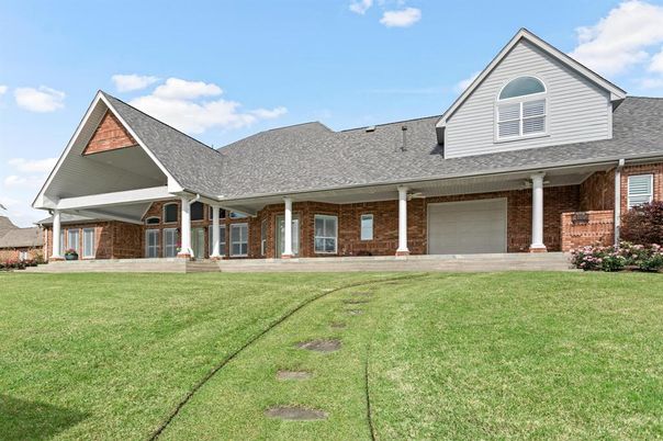 Attached, Exterior, Facade, Brick Facade, Ranch