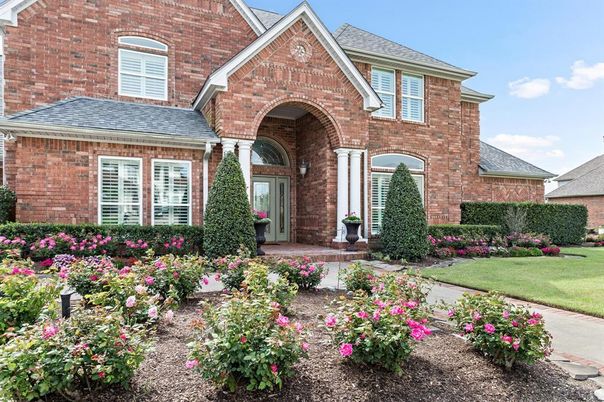 Exterior, Facade, Brick Facade, Brick Traditional