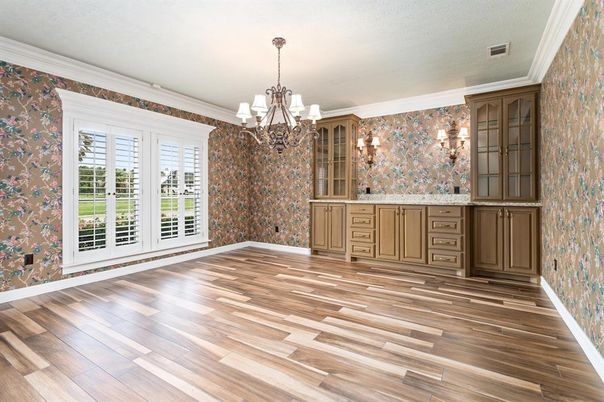 Chandelier, Empty room, Interior, Wood Texture Flooring
