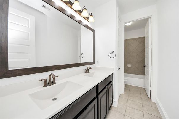 Bathroom, Dual Sink Vanities, Interior