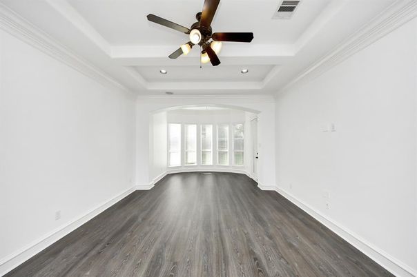 Empty room, Interior, Recessed Lighting, Wood Texture Flooring