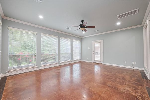 Empty room, Interior, Recessed Lighting