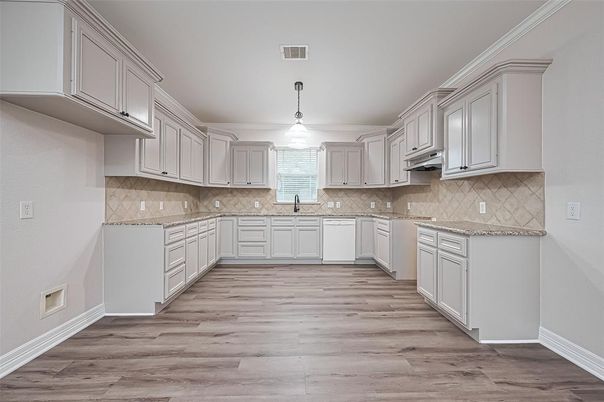 Interior, Kitchen, Pendant Lights, Wood Texture Flooring
